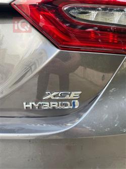 تۆیۆتا کامری